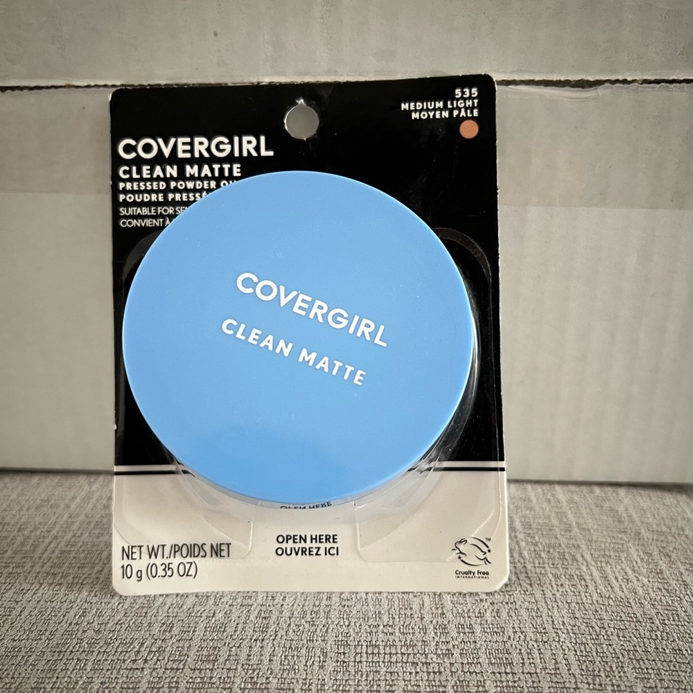 COVERGIRL Clean Matte Powder - 535 Medium Light
